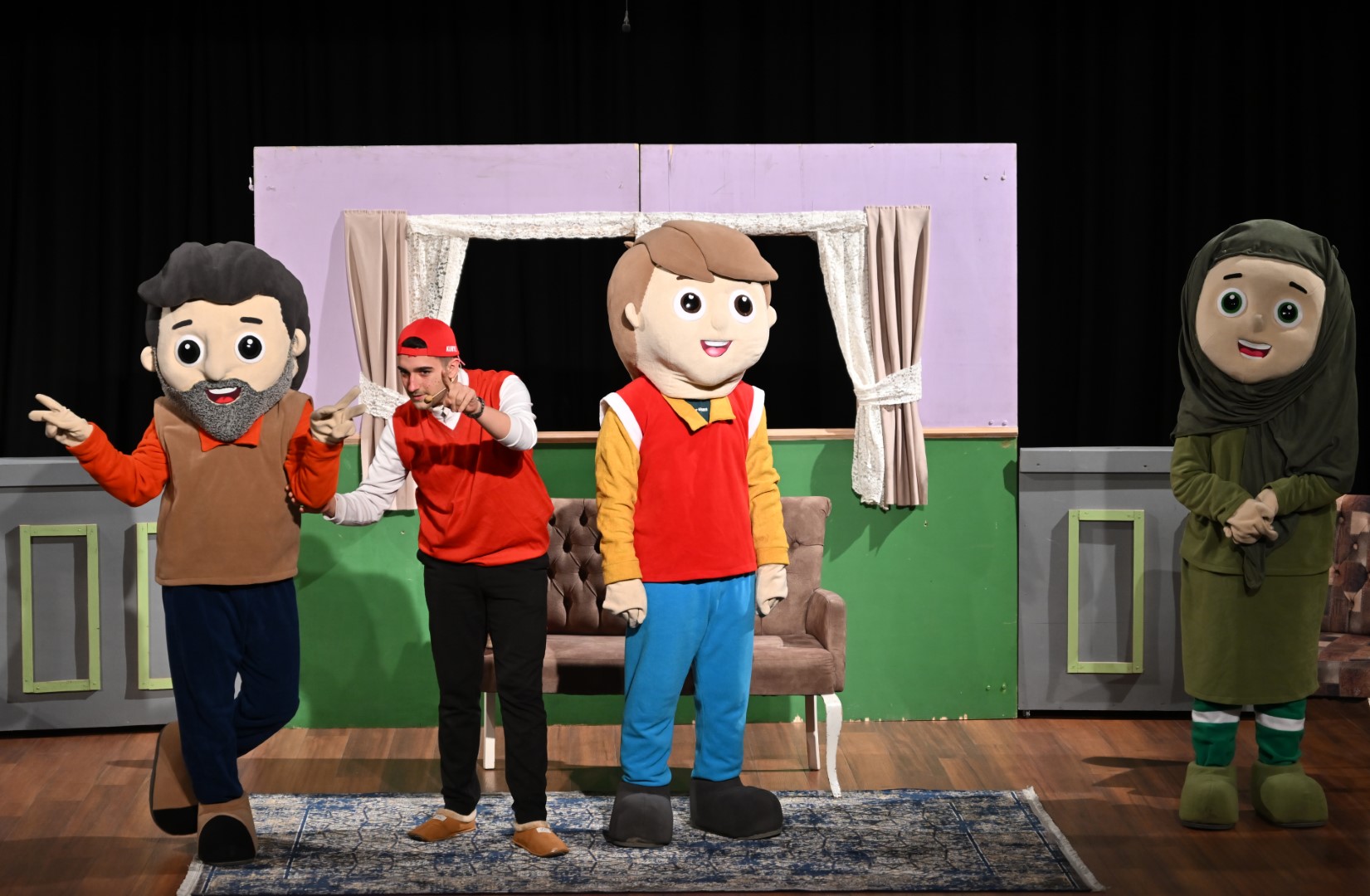 Minikler İstanbul’u Sahnedeki Rüyada Keşfetti…