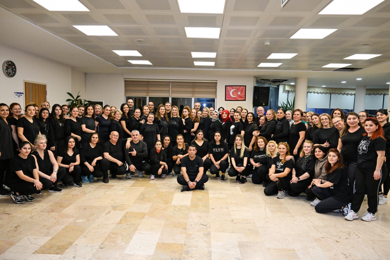 Esenyurt Belediyesi Halk Oyunları Kursuna Yoğun İlgi