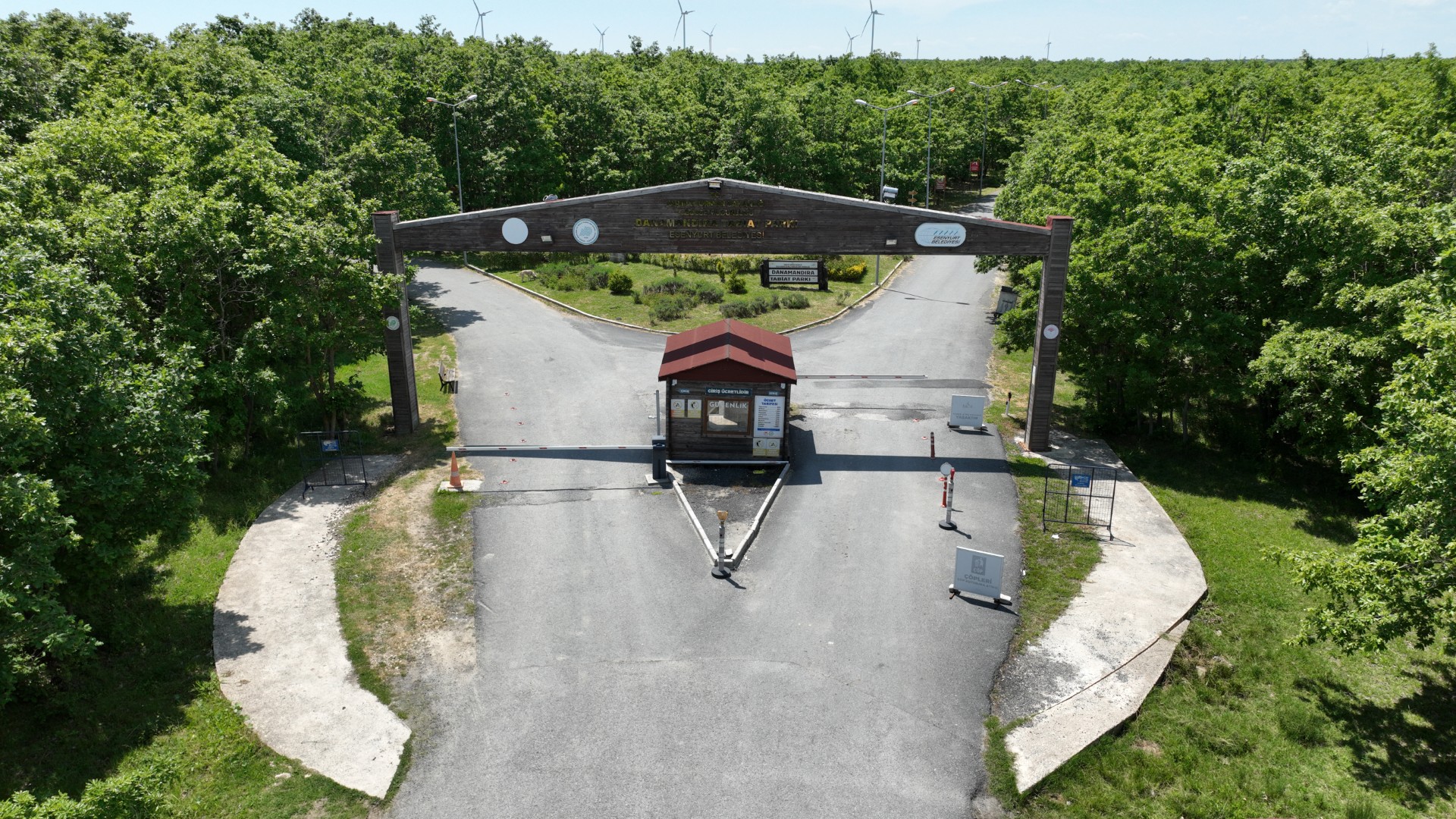 Doğaseverlerin Yeni Uğrak Noktası: Esenyurt Belediyesi Danamandıra Tabiat Parkı!