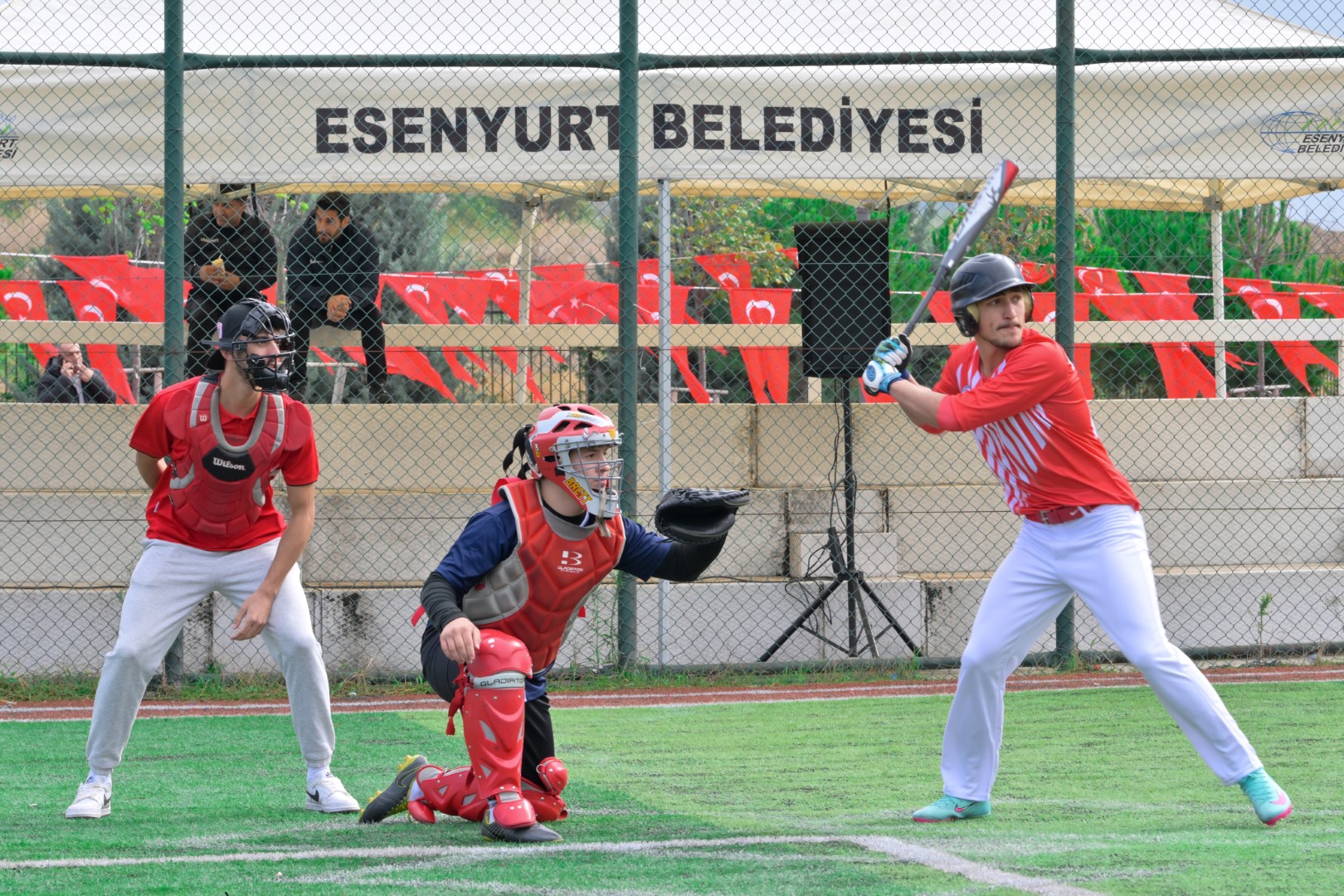 Esenyurt’ta Beyzbol Heyecanı: İlk Turnuva Naim Süleymanoğlu Spor Kompleksi’nde Düzenlendi