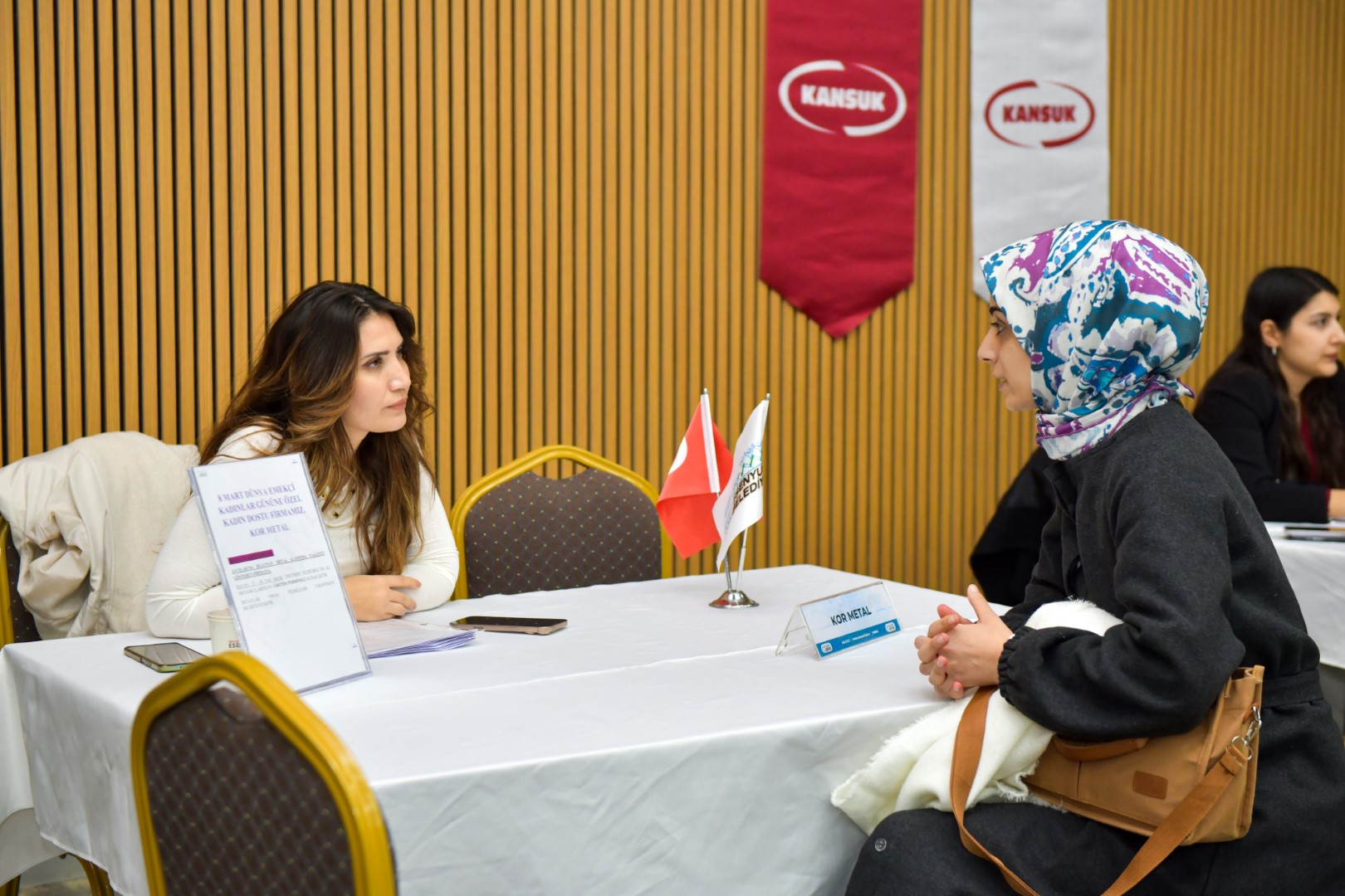 ESBİM’den 8 Mart Dünya Kadınlar Günü’nde Esenyurtlu Kadınlara İş Fırsatı