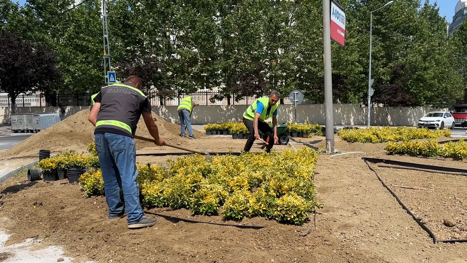 Esenyurt’un Parkları Baştan Sona Yenileniyor