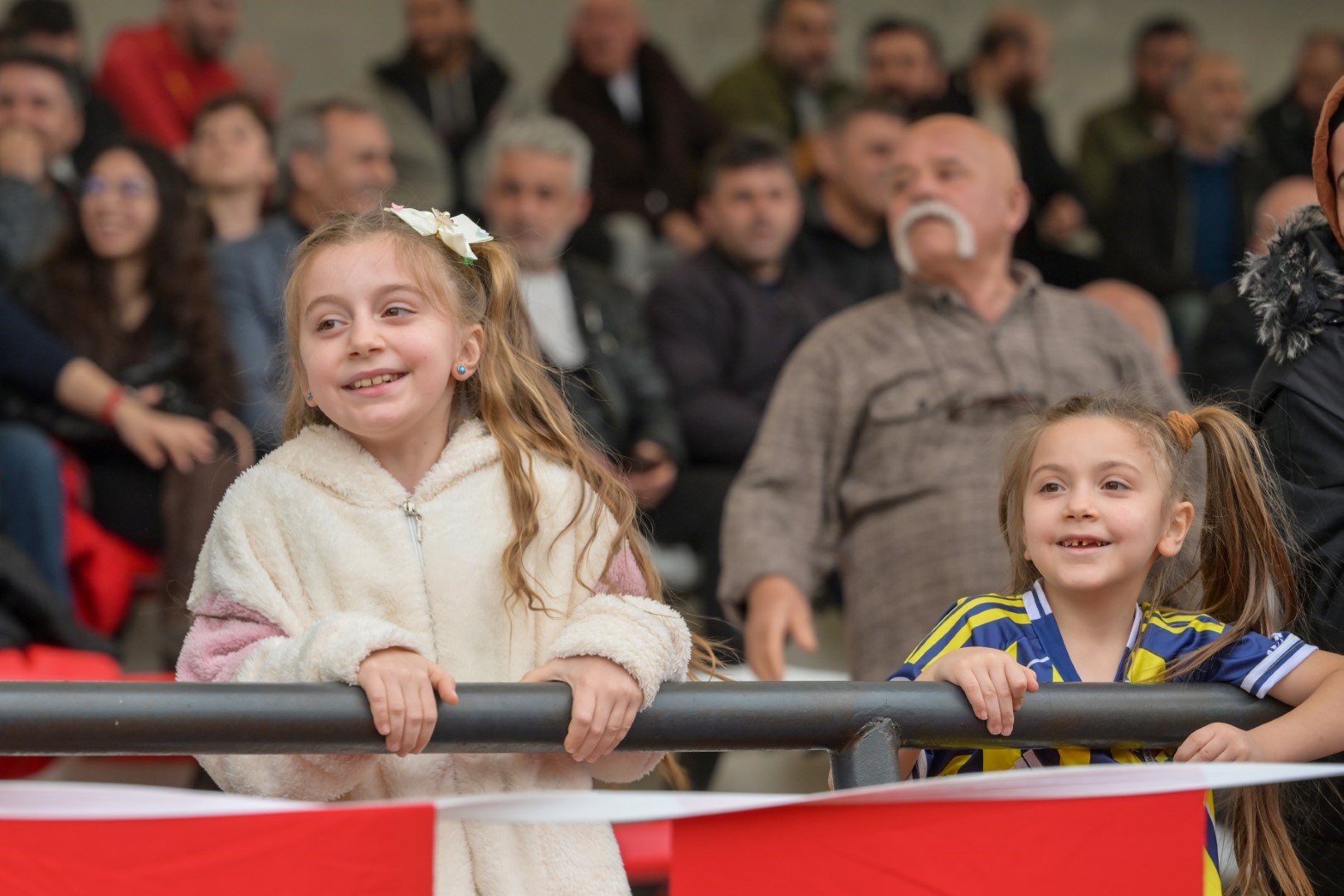 Esenyurt Belediyesi Mahalleler Arası Futbol Turnuvası’nın Kazananı Dostluk Oldu!