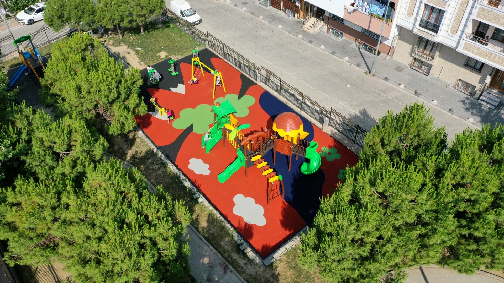 HÜSEYİN GÜROCAK PARKI