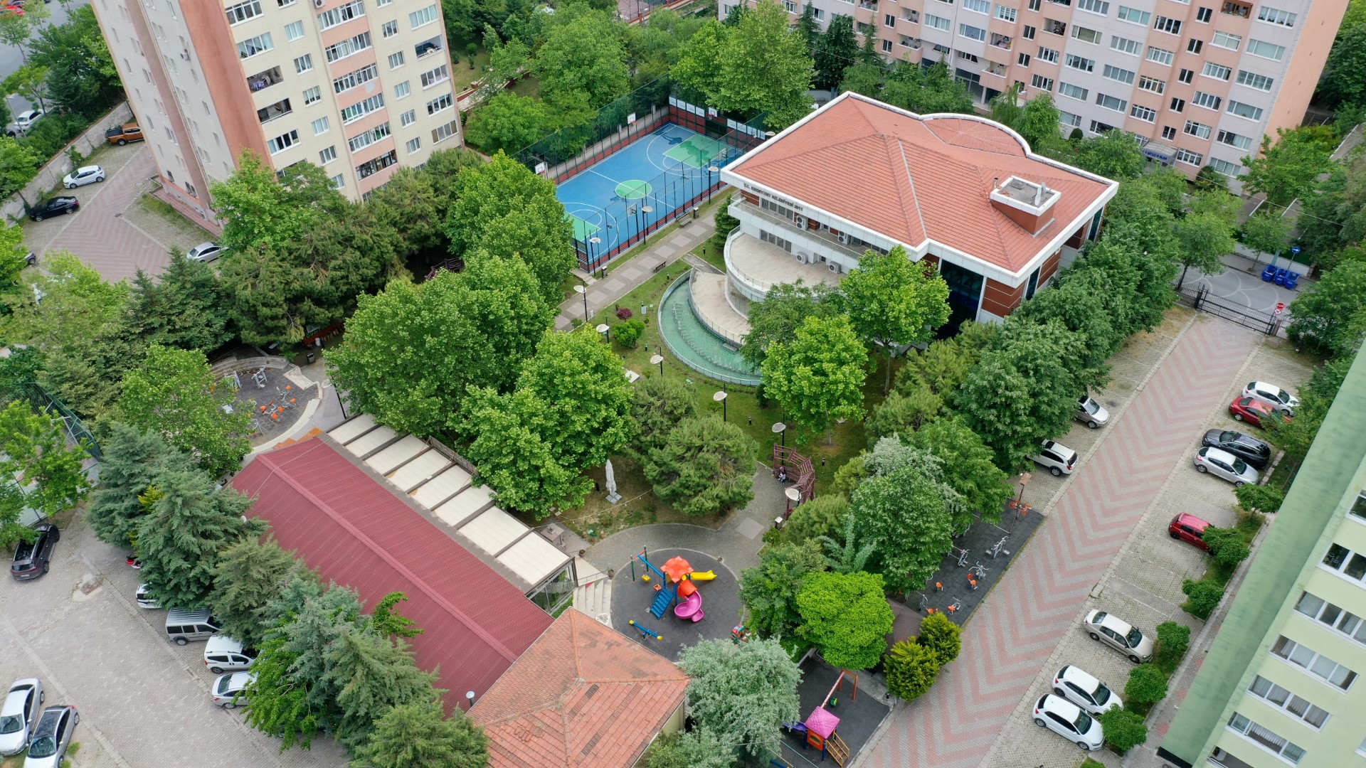 YUNUS BALTA KÜLTÜR MERKEZİ PARKI